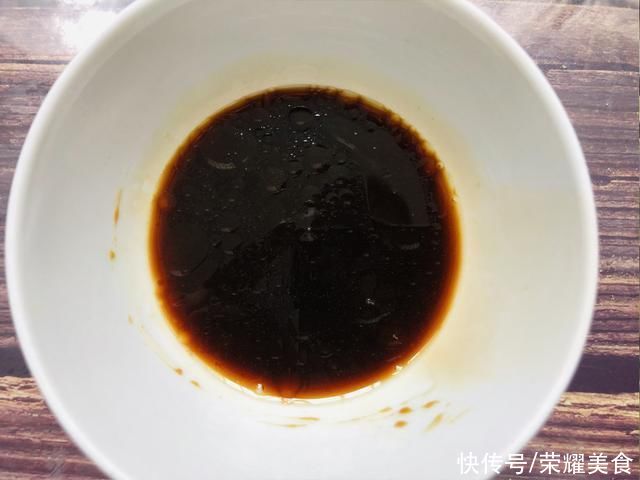 搅拌均匀|这菜浑身都是宝，口感爽滑，凉拌着吃真香，夏天可隔三差五吃一次
