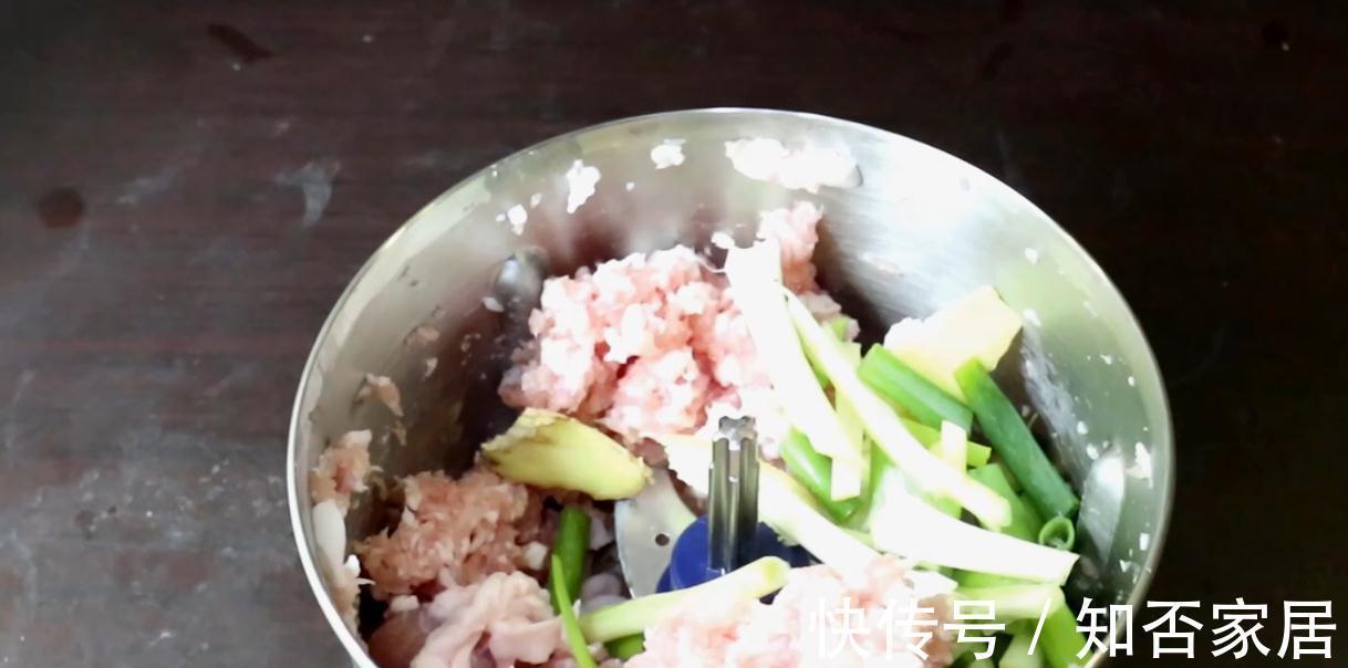 秋天,多吃这馅的饺子,既好吃又营养,我家一周吃6次,解馋