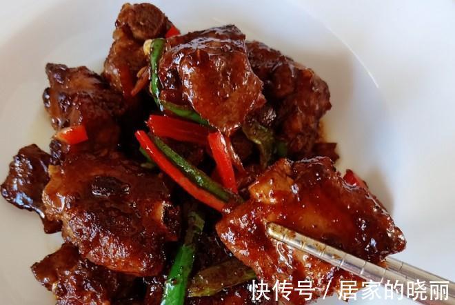 家常排骨菜谱，椒盐排骨，美味下饭，今晚米饭不够吃，动手吧