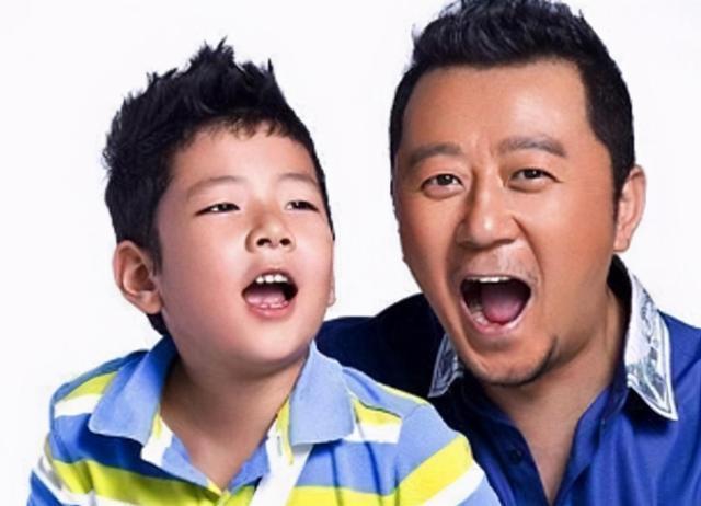 孩子 “鞋拔子”脸新娘，旁边新郎一脸“纠结”，网友：天生绝配