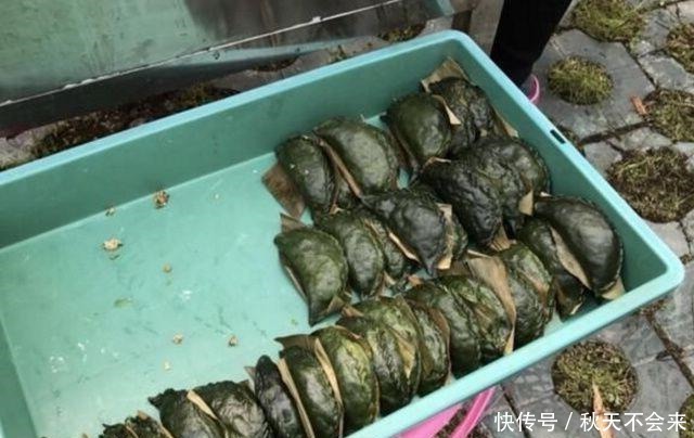 农村大妈街边卖“它”,成本1元,售价3元,顾客排长队抢着买!