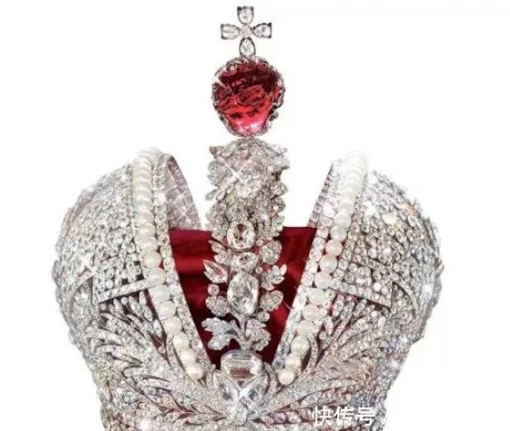 叶卡捷琳娜二世|这种宝石竟然是因为“误会”出名,你知道是什么宝石吗?