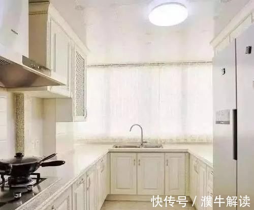 内嵌|98平新房,一进门隔断把人迷住,客餐厅太奢华,装修花25万值了!