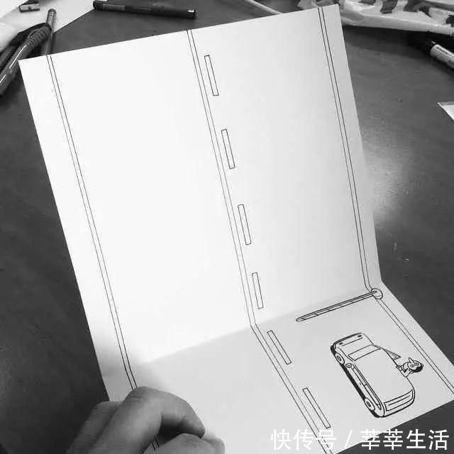 A4#歪果仁脑洞大开,把一张A4纸玩成这样,进来膜拜!!