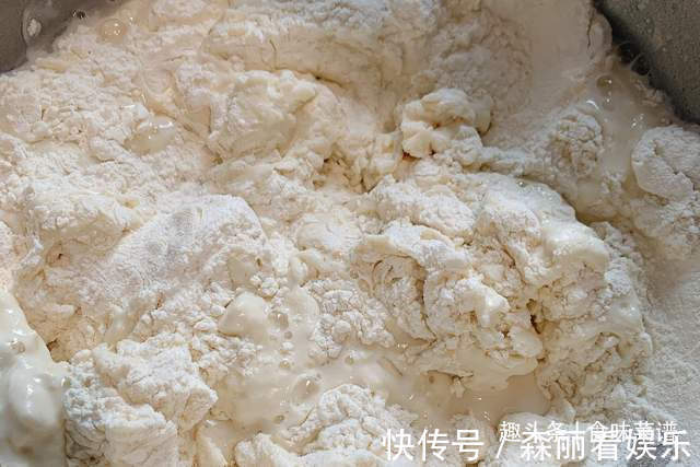 酸菜饺子好吃有诀窍，教你调馅的正确方法和用料，饺子不好吃才怪