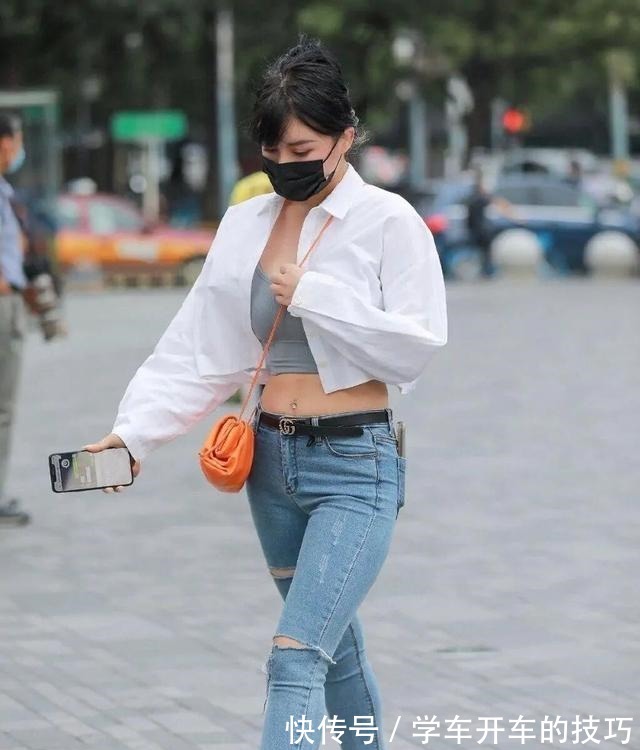 职位 时尚帅气的瑜伽裤穿搭年轻有品位,展现你的身材优势,成熟魅力!