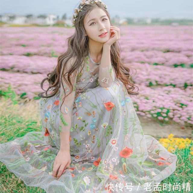 周冬雨 一件仙气的网纱刺绣连衣裙惊艳这个春夏,你的美可以自己掌控