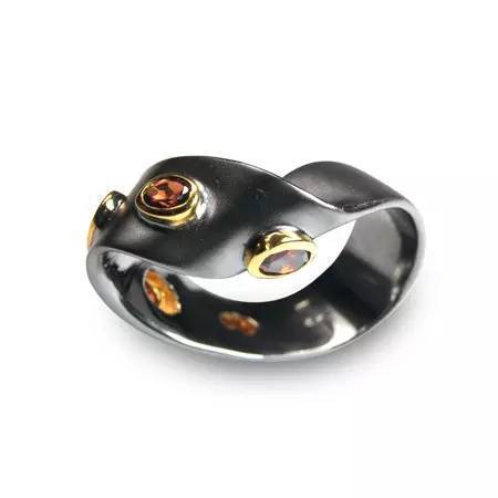 男人珠宝 演绎低调奢华