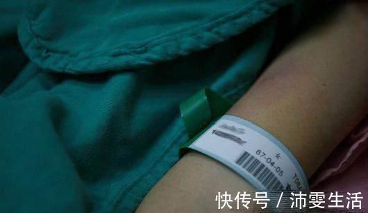 分娩|顺产分娩的真实记录婴儿出生时的瞬间,让人激动不已