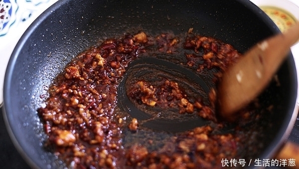 下入|如何在家简单的制作,超级好吃下饭的麻婆豆腐呢?快来学学吧!