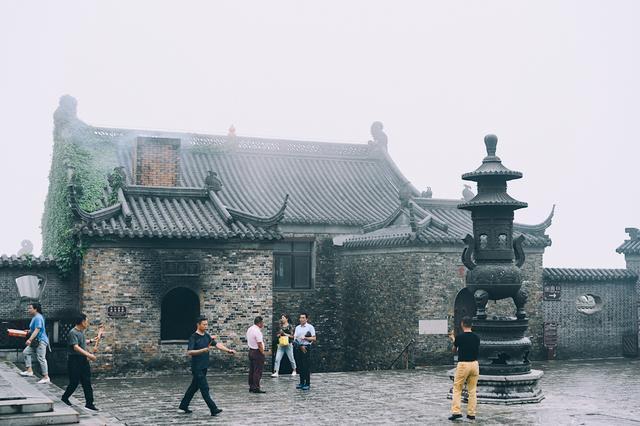 茅山景区|中国最“无赖”的名山，一座山却分成两个景区，山上山下都要门票