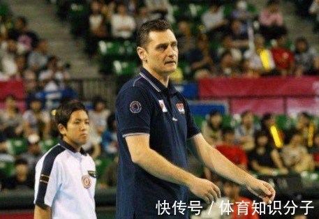 中国女排|郎平迎喜讯,号称女排“鸡血”主帅下课,他会成中国女排主帅吗?