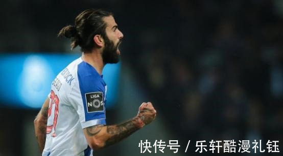 买断|下树!欧冠级中场即将投奔穆里尼奥,罗马又靠老穆魅力解决一难题