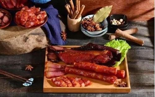 西红柿|肝不好不能吃西红柿？医生建议：若想肝脏好，这2种食物或要少吃