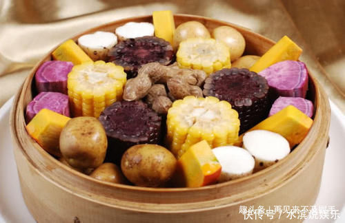 食物界|胖女孩“空腹”多吃4样东西，轻松甩掉大肚腩，原来瘦下来很容易