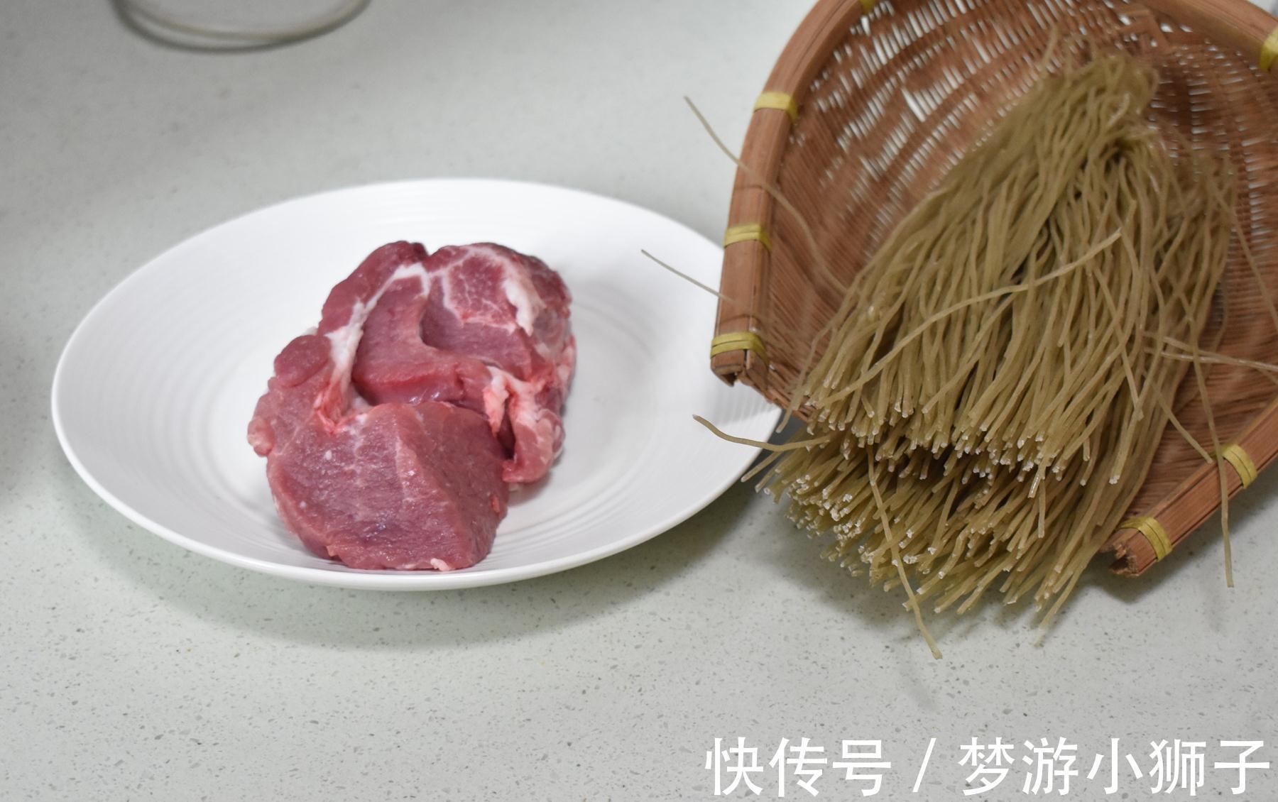 炒粉条这样做不粘不成坨,鲜香入味,实在太好吃了,家人边吃边夸