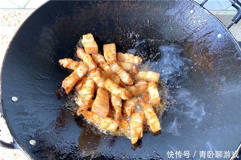 五花肉最好吃的做法,简单美味,肥而不腻,香甜软糯,下饭又下酒
