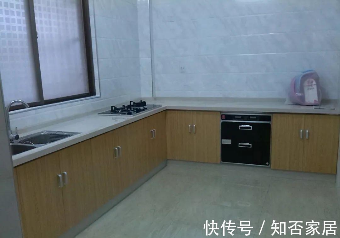 砖砌|老丈人不听劝,坚持花4000块请人砖砌橱柜,装完后好像还不错