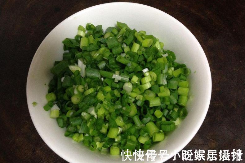 韭菜肉馅|拌韭菜肉馅,不能乱放调料,记住“3不放”,馅料没怪味香味十足