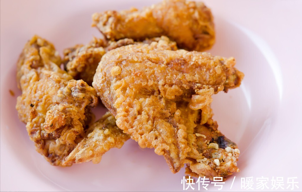 炸鸡|世卫组织呼吁停止食用，比陈醋还伤骨骼，提醒家长尽早撤下餐桌