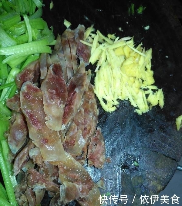 媳妇晚饭不吃主食，常吃这种食物，1个月瘦10斤，早起准时排宿便