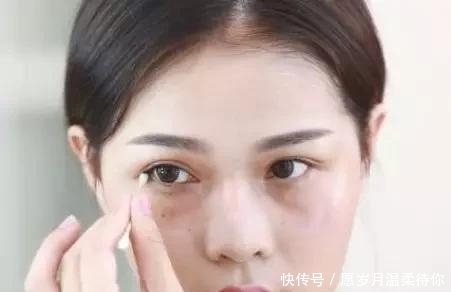 看完这篇保姆级眼线教程,不准再说你不会画眼线了