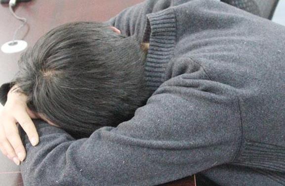 你晚上睡不着吗我会教你一些土方法,让你一觉睡到天亮