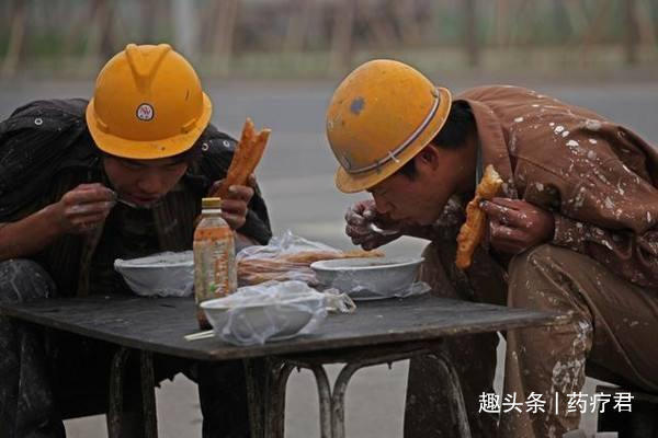 新英格兰医学杂志|一天吃两顿饭和一天三顿饭，哪个更科学有研究证实了
