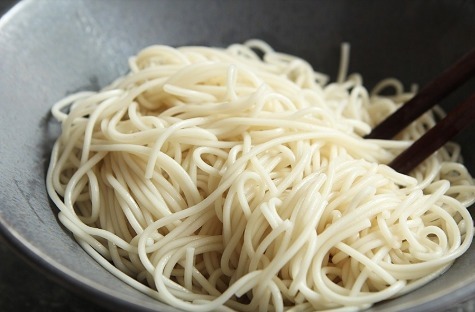 暖和|冬天起床难,早餐这样吃,十分钟搞定,酸爽开胃,吃一碗全身暖和