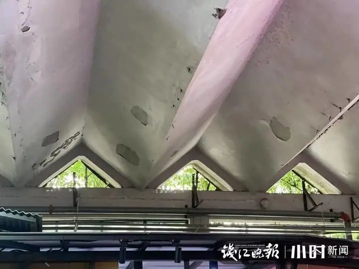 成龙大哥|小年轻都跑来打卡!这家新菜场玩“穿越”,现场细节亮了