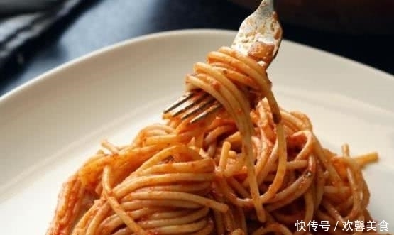  疑惑|外国人疑惑：为什么中国人吃的面条都带汤呢？网友的回答扎心了