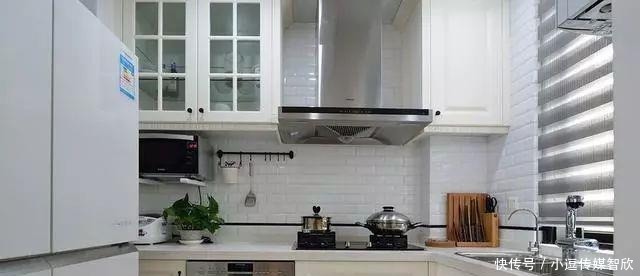 收纳|朋友的房子装修真漂亮,一个多功能玄关鞋柜,收纳强又美观!