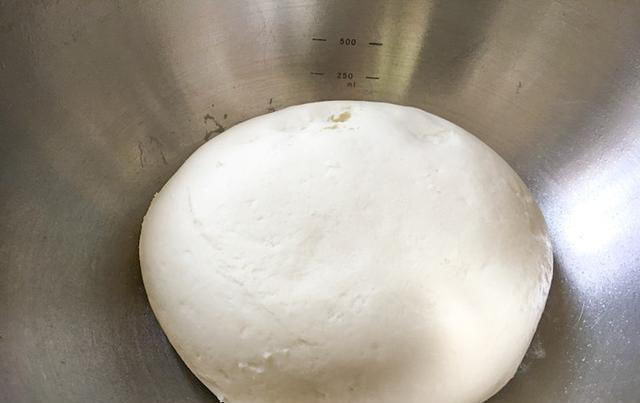 发面|春天一定要吃此做法的馅饼,不用发面,薄皮大馅,比饭店买的还香