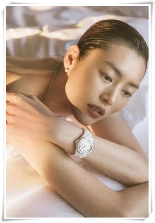 你适合披发还是扎发？就看这三个脸部特点，修饰脸部曲线