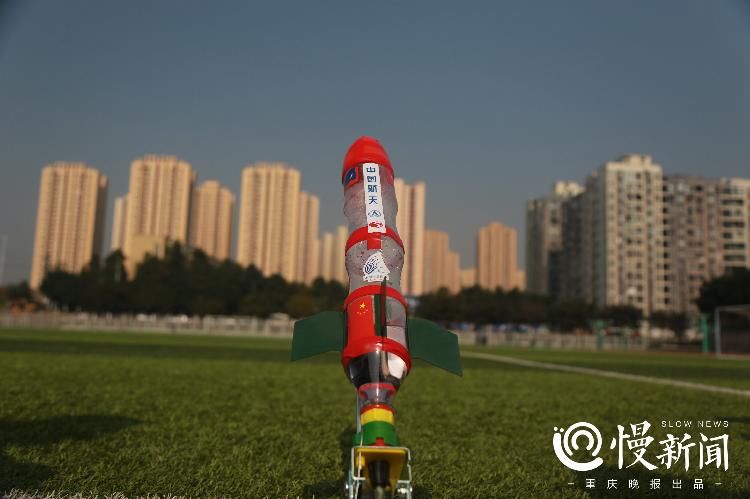 火箭,升空!这群孩子搭载梦想的水火箭“发射”啦