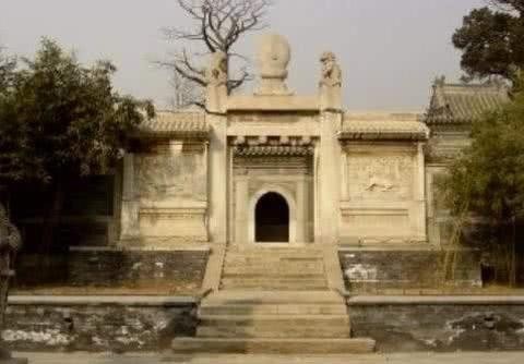 考古|大太监李莲英到底是怎么死的？55年后，考古家打开其墓有惊人发现