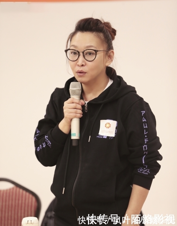 刘天池|刘天池夸赞马嘉祺勤奋努力,没有背上时代少年团队长的光环!