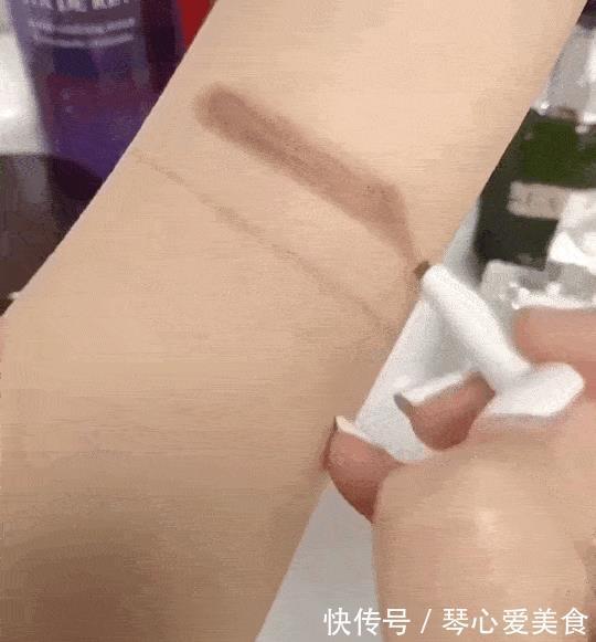 化妆|讲真的,女孩子出门一定不要这样子化妆,不仅尴尬还显丑