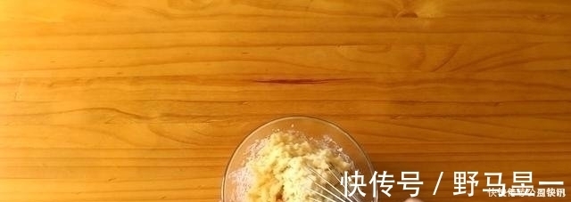 面团|一口下去就爆浆的卡士达酥皮泡芙，大气孔不塌陷的秘密都在这