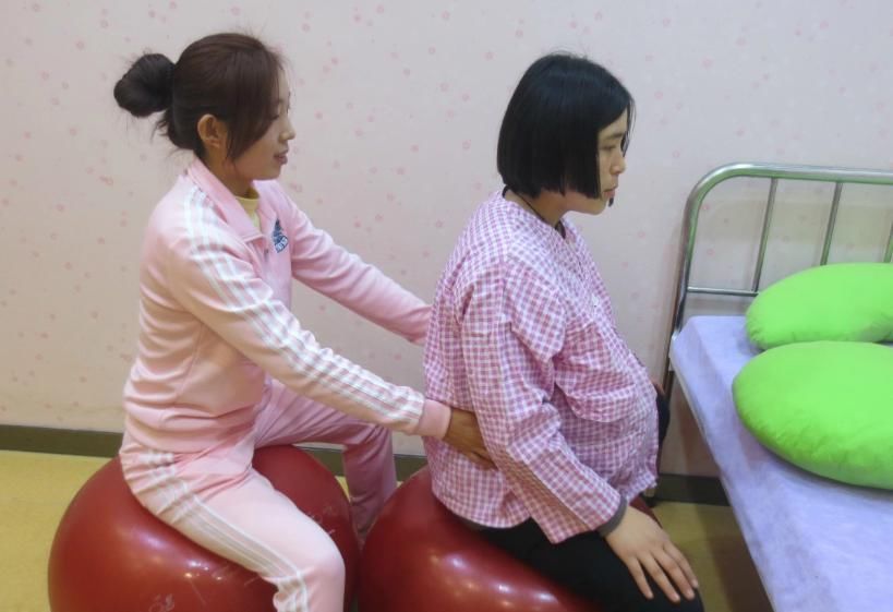 羊水|宝宝准备出生,也会给妈妈“信号”,这些信号孕晚期妈妈请查收