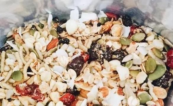 燕麦片和麦片，虽然只有一字之差，但区别非常大，爱吃的别买错了