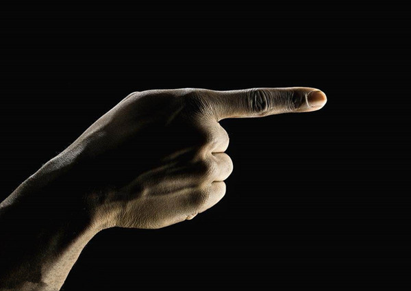 老花眼|老中医绝学“一根手指”能养生,恢复视力不老花,效果立竿见影