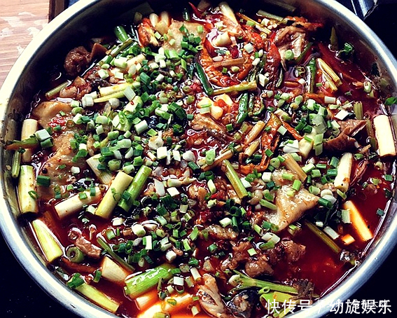 麻辣酸鲜的经典下饭菜，爽口开胃，特别解馋，宴客绝对不丢面！