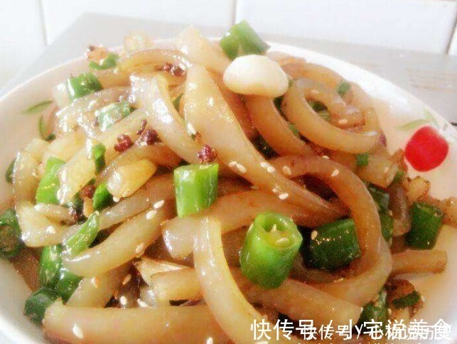 5成人不吃它，满满的胶原蛋白，百吃不腻，润肤刮油，气色显年轻