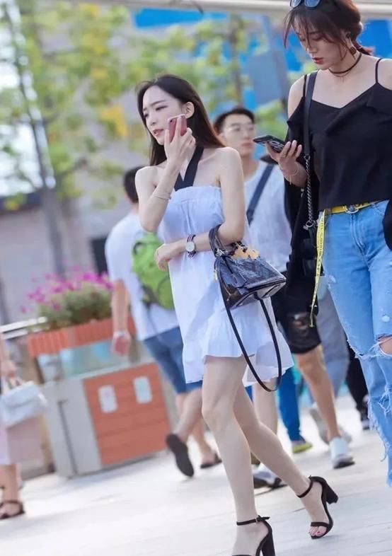 美如冠玉|性感美女美如冠玉,聪慧清新超级苏,年轻活力穿搭很精巧