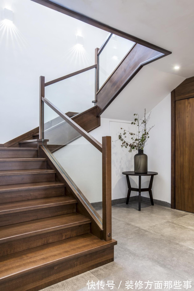 复式|260㎡的顶层复式设计,生活本该如此,平静却倍感幸福