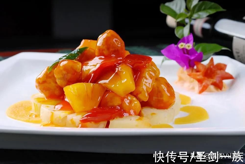 家人抱怨晚餐没新意？12道精选菜谱，每天试试新花样不重样