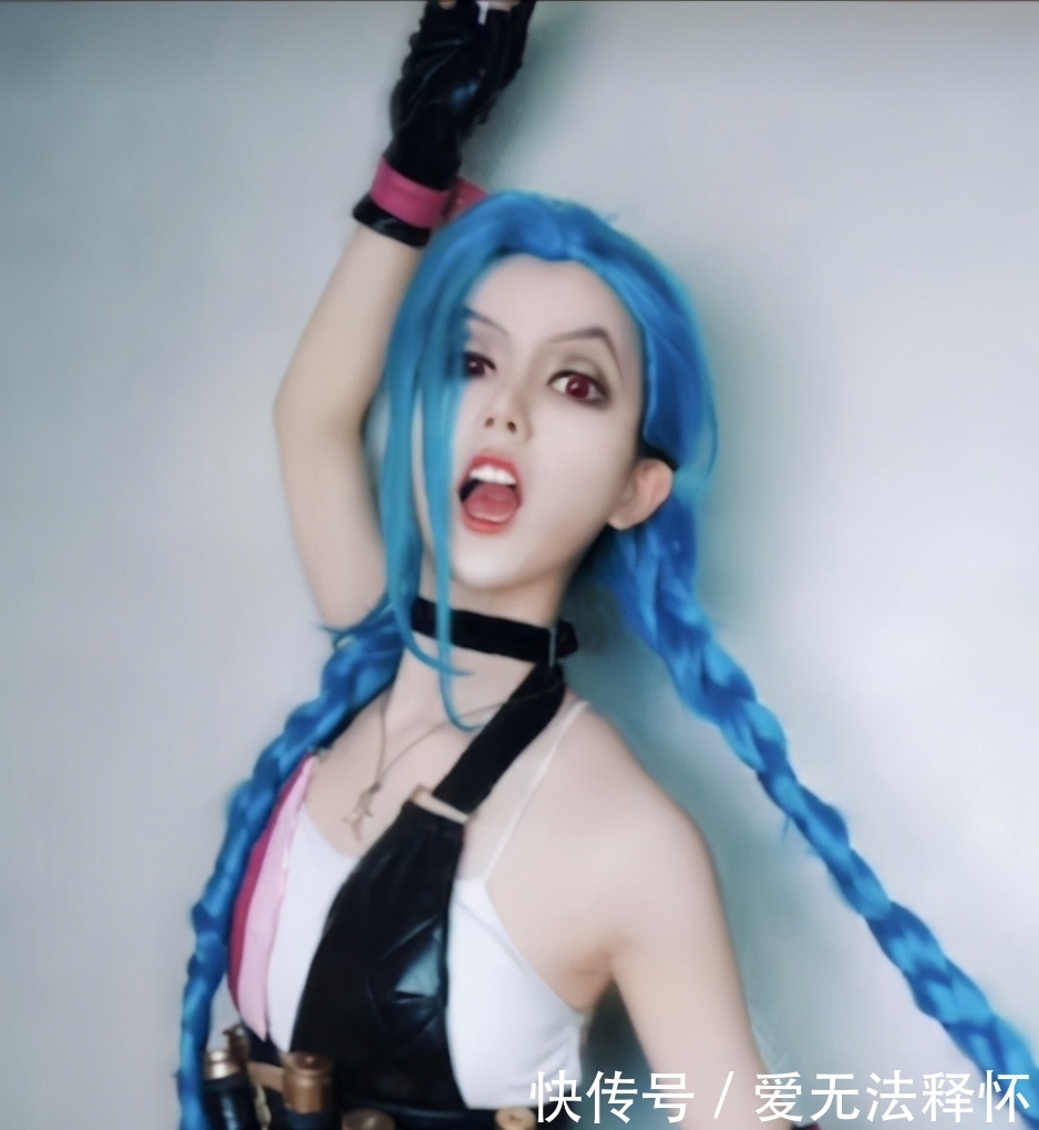 Cos|腐团儿是cos一姐?fofo酱不甘示弱:别看身段了,看看我的还原度