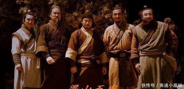 梁山军|征讨方腊唯一幸存的梁山五虎将,林冲都打不赢他,最后成抗金英雄