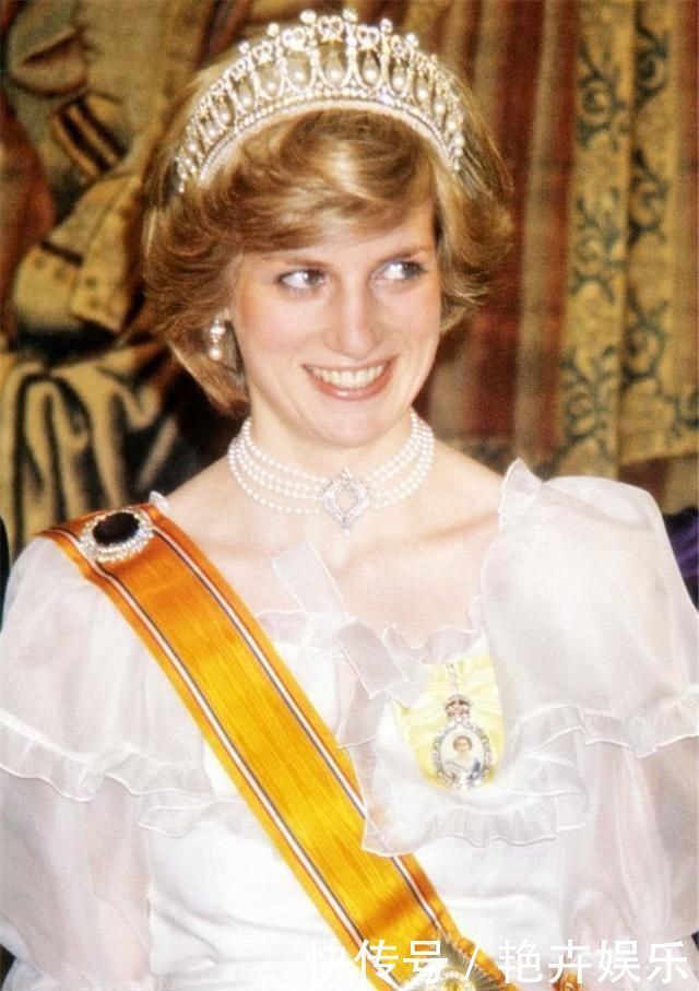 老照片见证戴安娜王妃佩戴过的那些精美珠宝,每件都很夺目